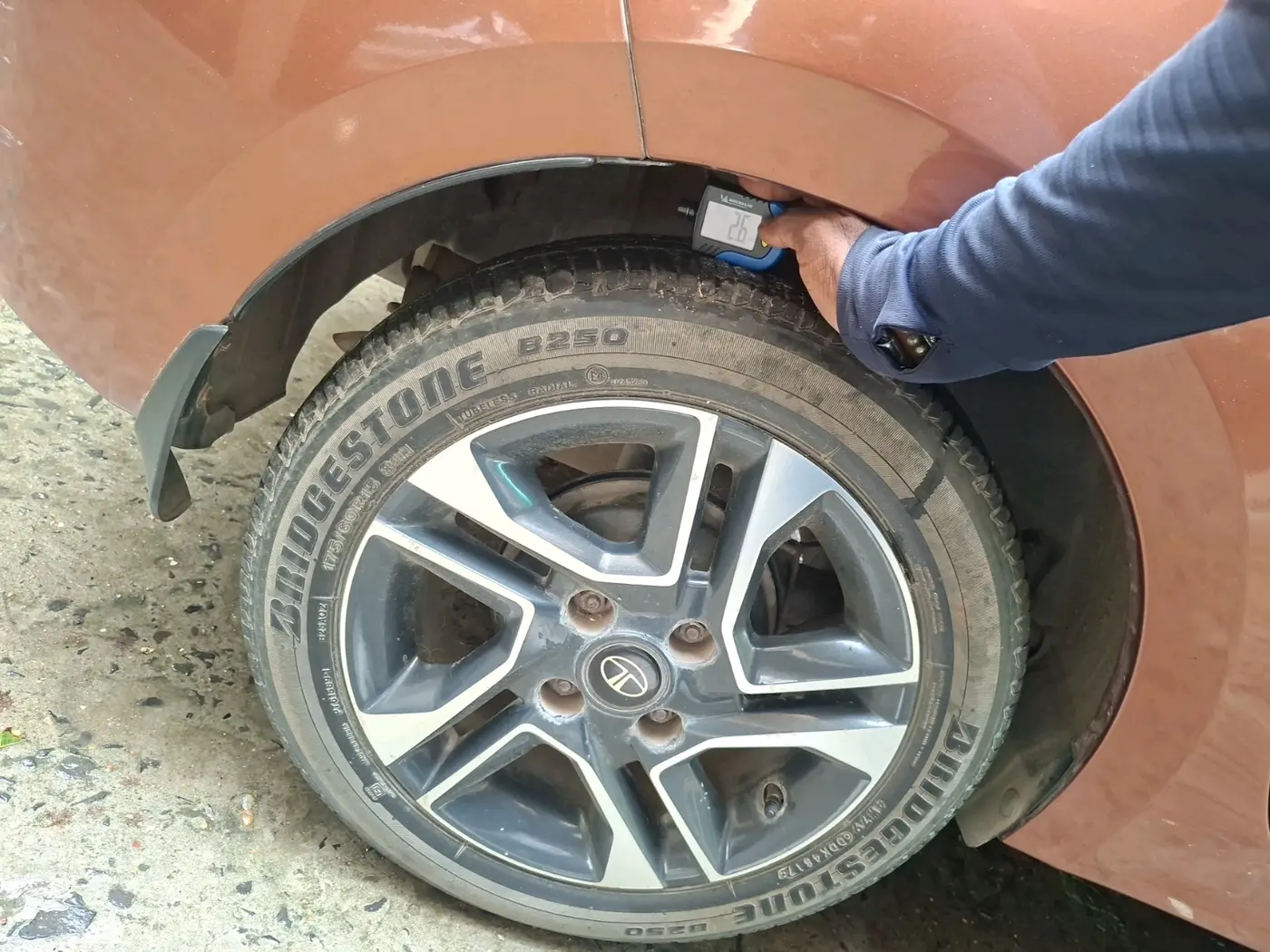2018 Tata TIGOR XZ (O) PETROL, Petrol, Manual, 47,632 km, tyre