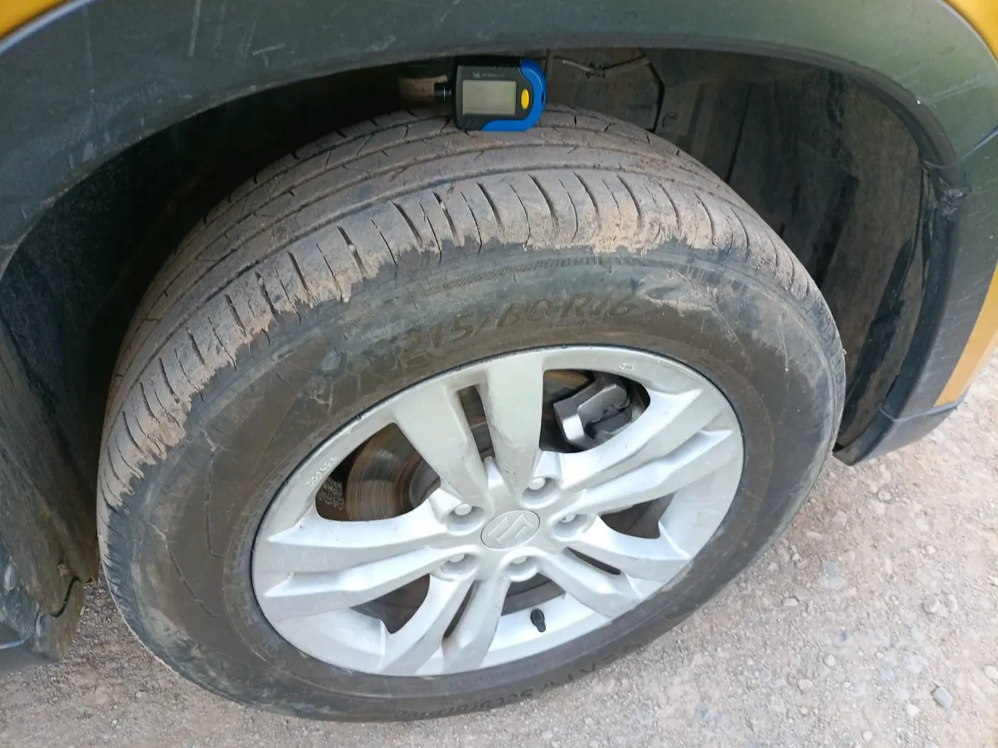 2016 Maruti Vitara Brezza ZDI, Diesel, Manual, 1,39,398 km, tyre