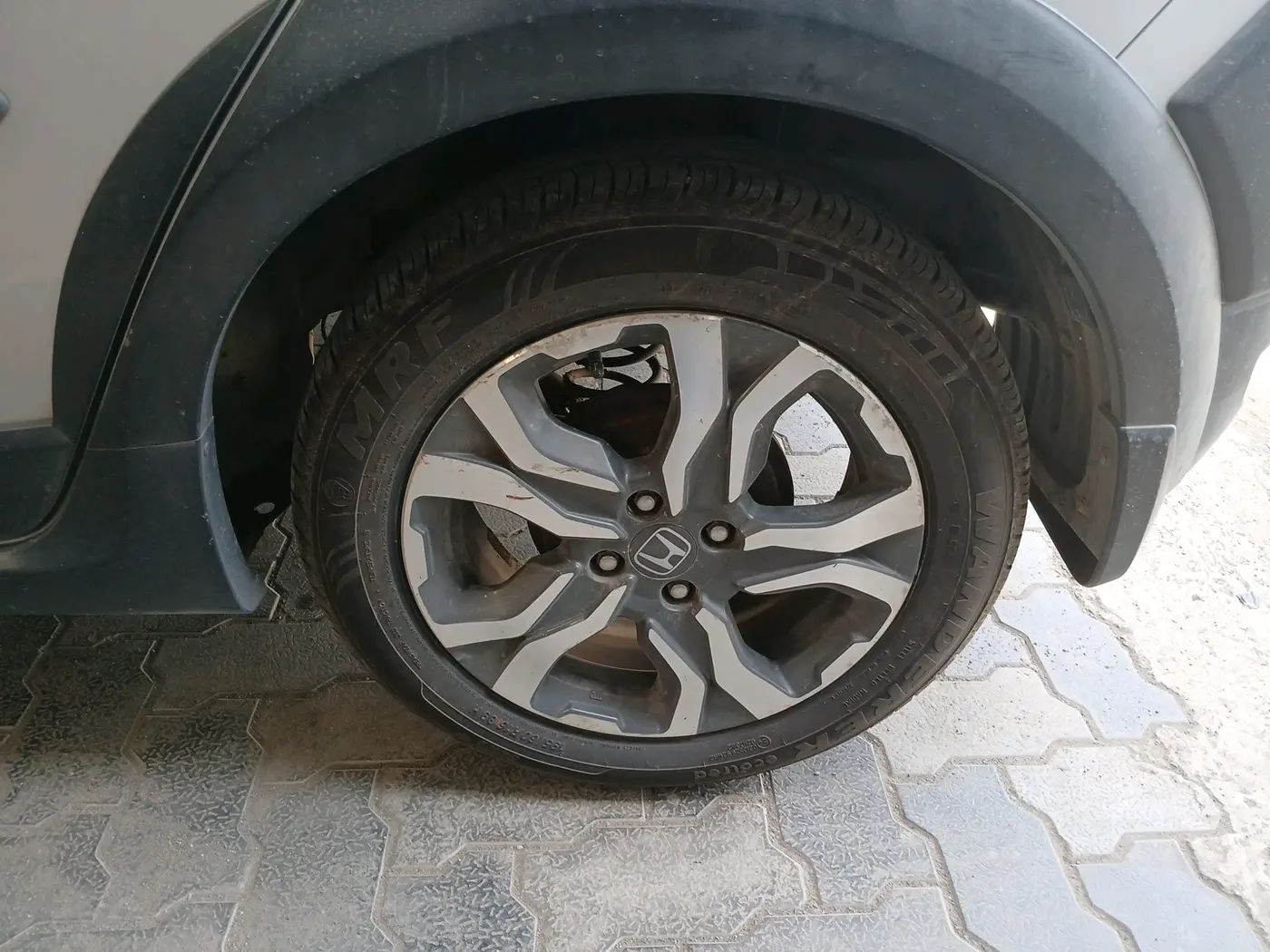 2017 Honda WR-V 1.2L I-VTEC VX MT, Petrol, Manual, 48,649 km, tyre