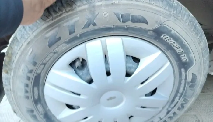 2019 Maruti Alto LXI, Petrol, Manual, 85,914 km, tyre