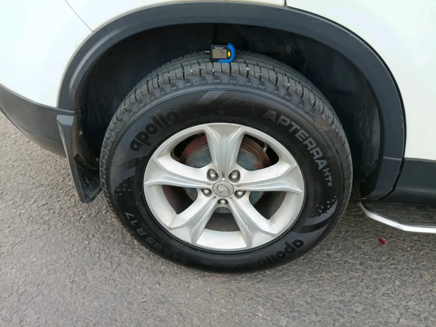 2019 Tata Harrier XZ 2.0L, Diesel, Manual, 1,55,757 km, tyre