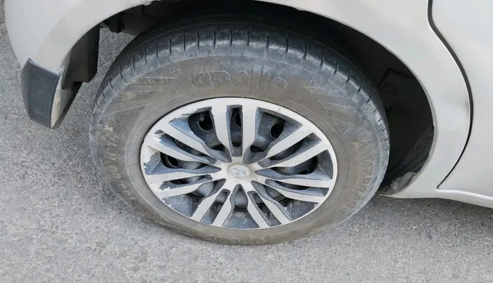 2013 Maruti Ritz VXI, Petrol, Manual, 1,20,996 km, tyre
