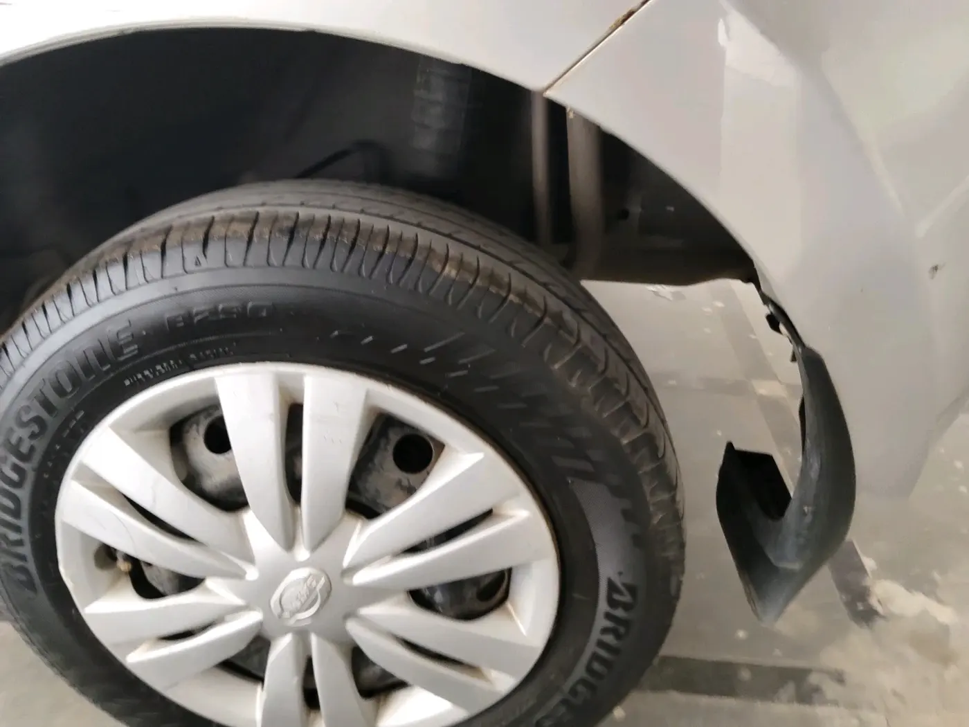 2015 Datsun Go T, Petrol, Manual, 10,02,000 km, tyre