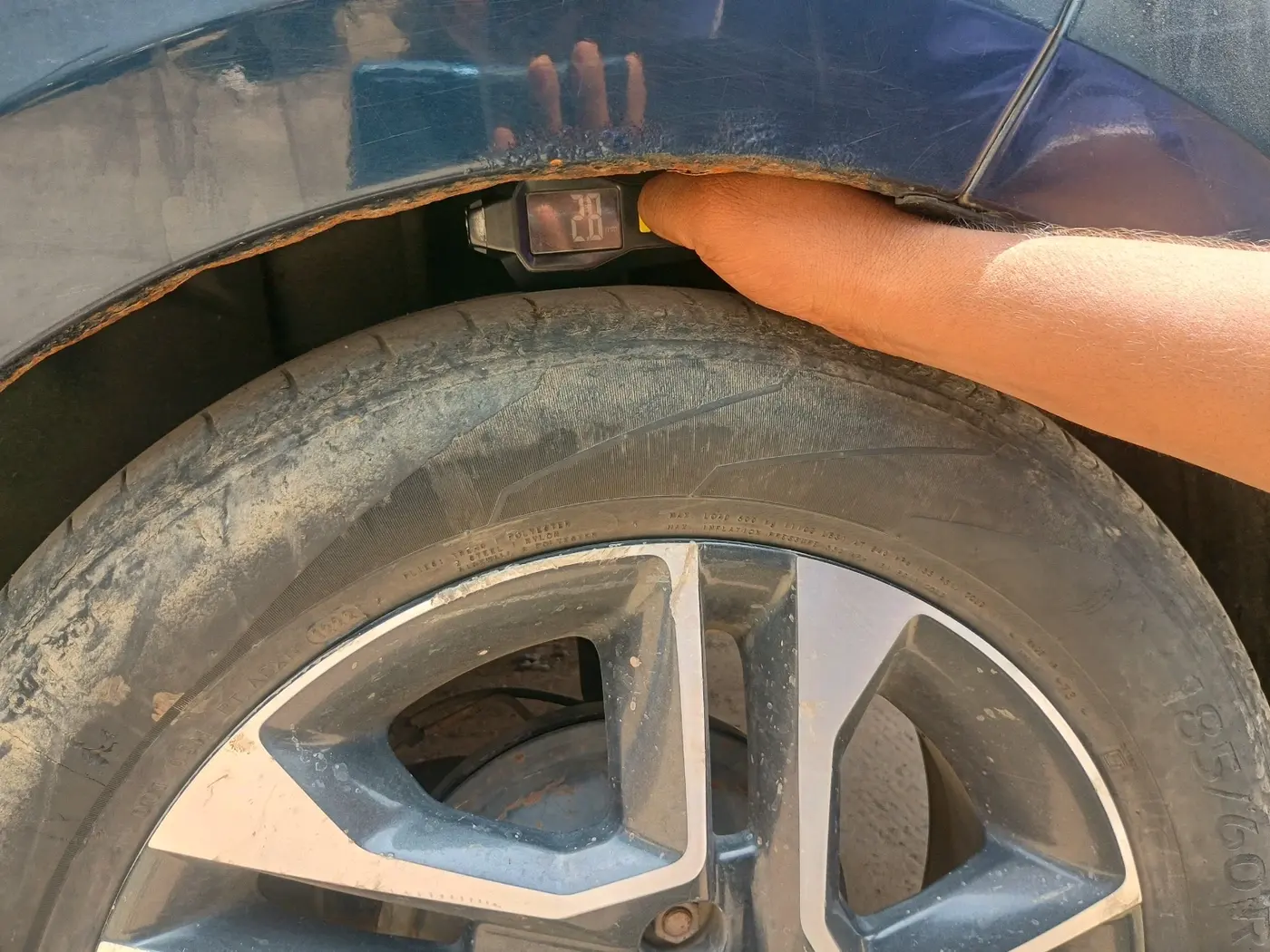 2018 Tata TIGOR XZ PLUS PETROL, CNG, Manual, 85,789 km, tyre