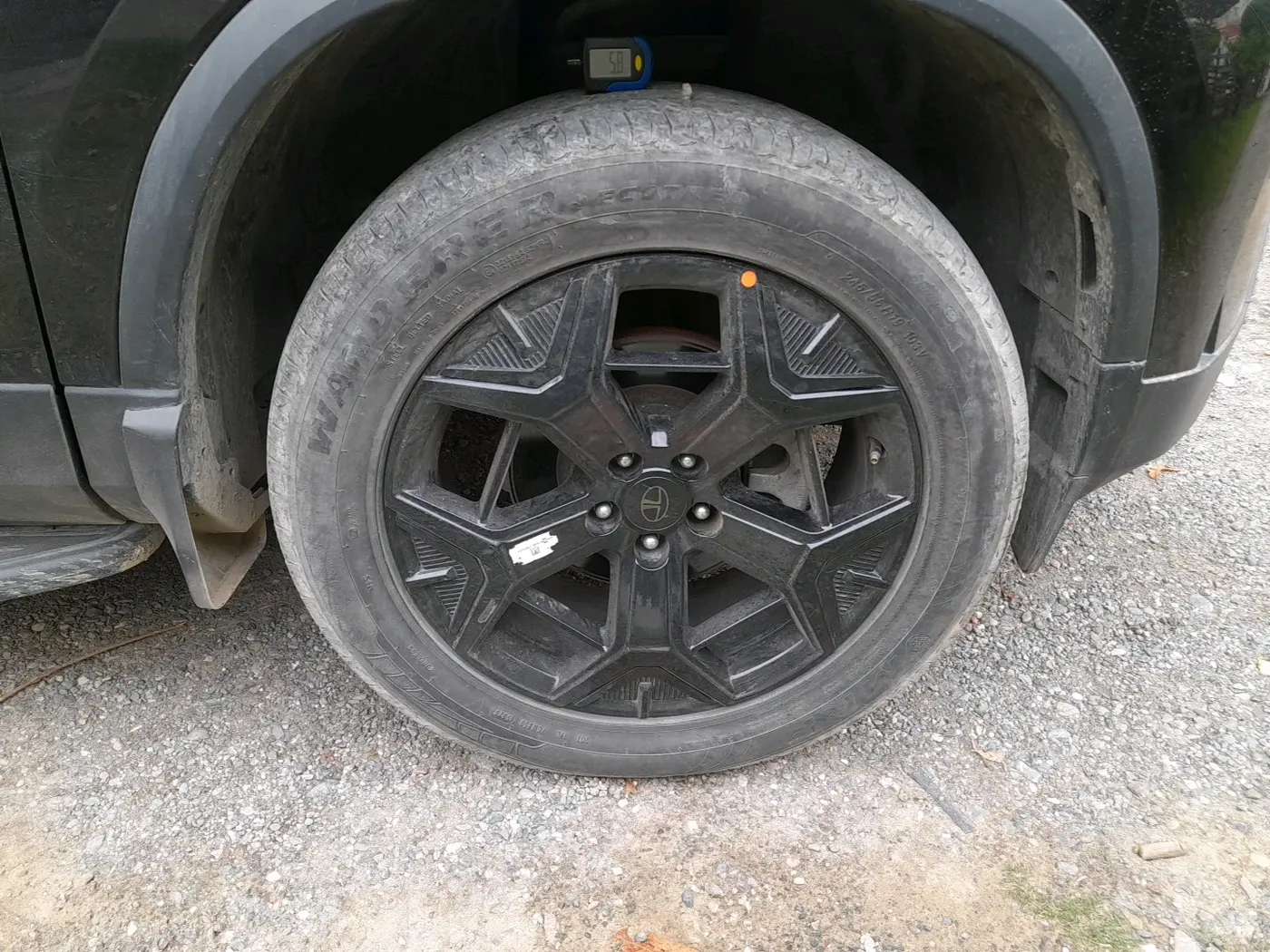 2024 Tata Harrier FEARLESS PLUS DARK EDITION AT, Diesel, Automatic, 16,268 km, tyre