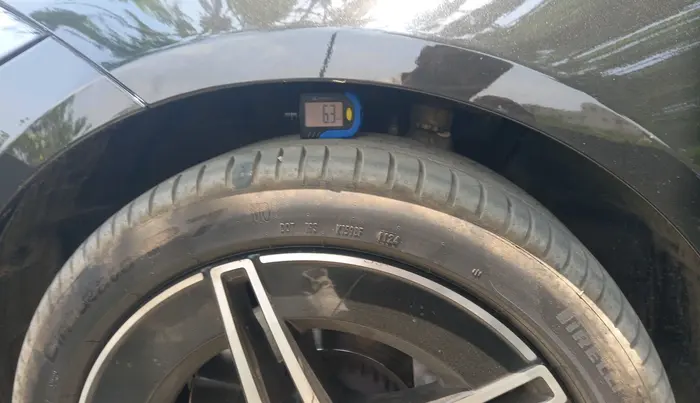 2023 Mercedes Benz C Class C 300D, Hybrid, Automatic, 31,718 km, tyre