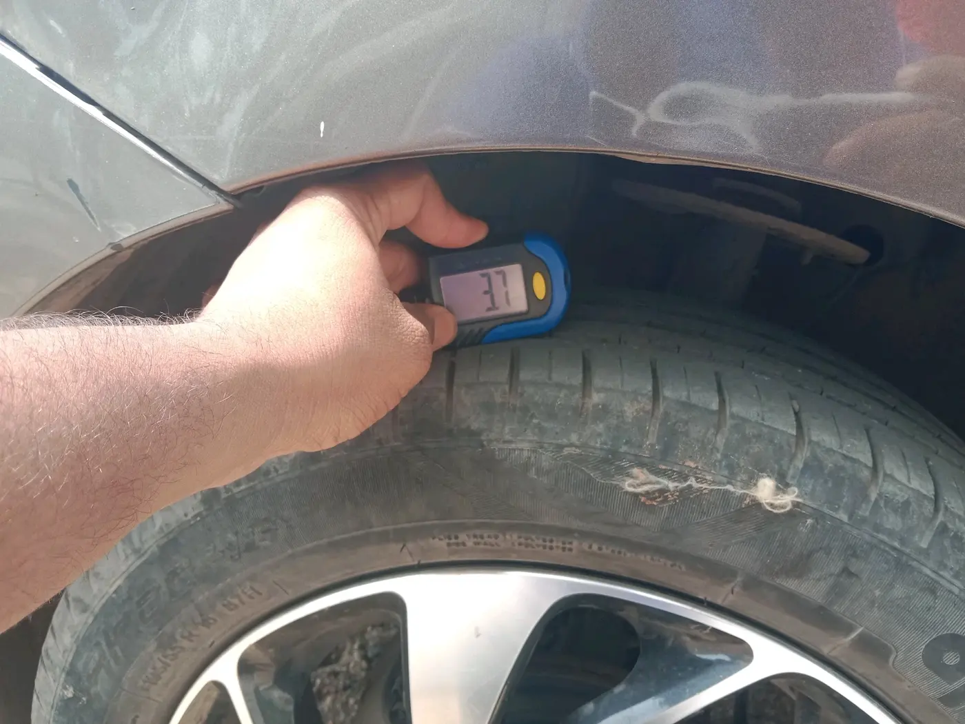 2021 Maruti Baleno ZETA PETROL 1.2, CNG, Manual, 69,317 km, tyre