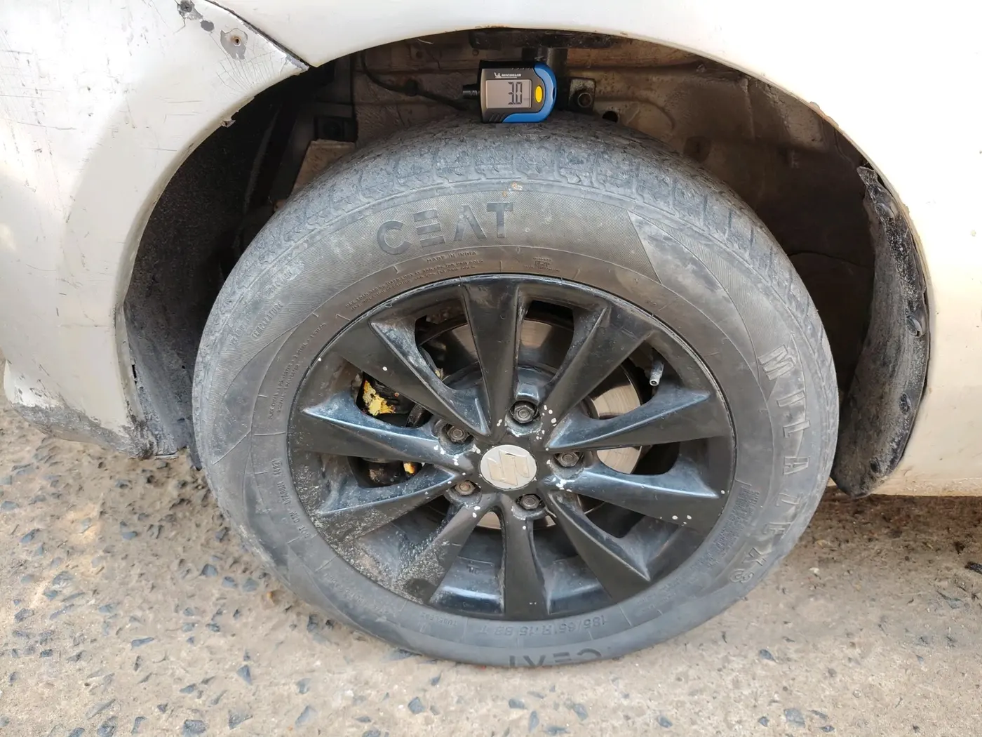 2013 Maruti Ertiga ZDI, Diesel, Manual, 77,460 km, tyre