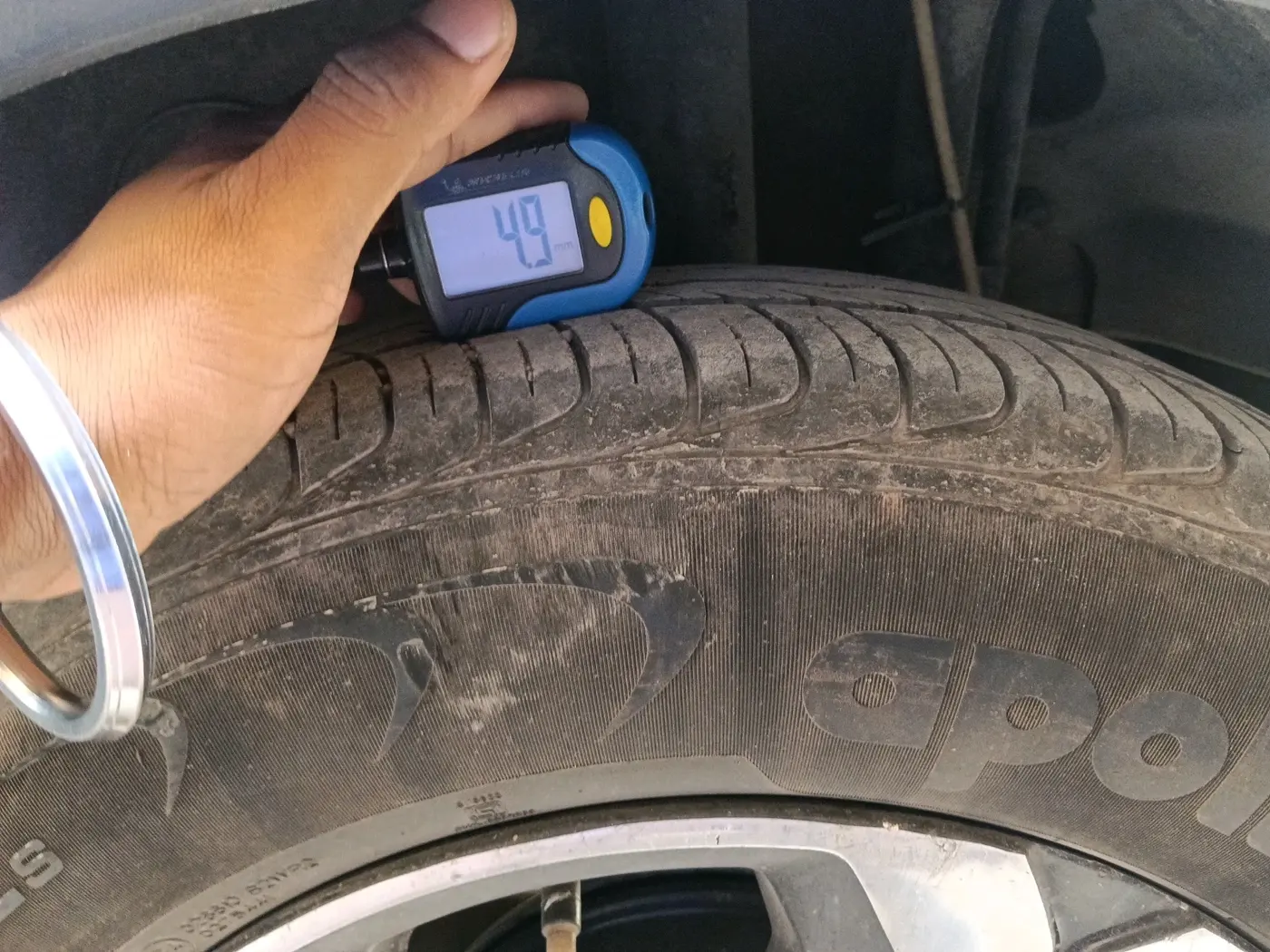 2018 Tata NEXON XM PETROL, CNG, Manual, 1,02,461 km, tyre