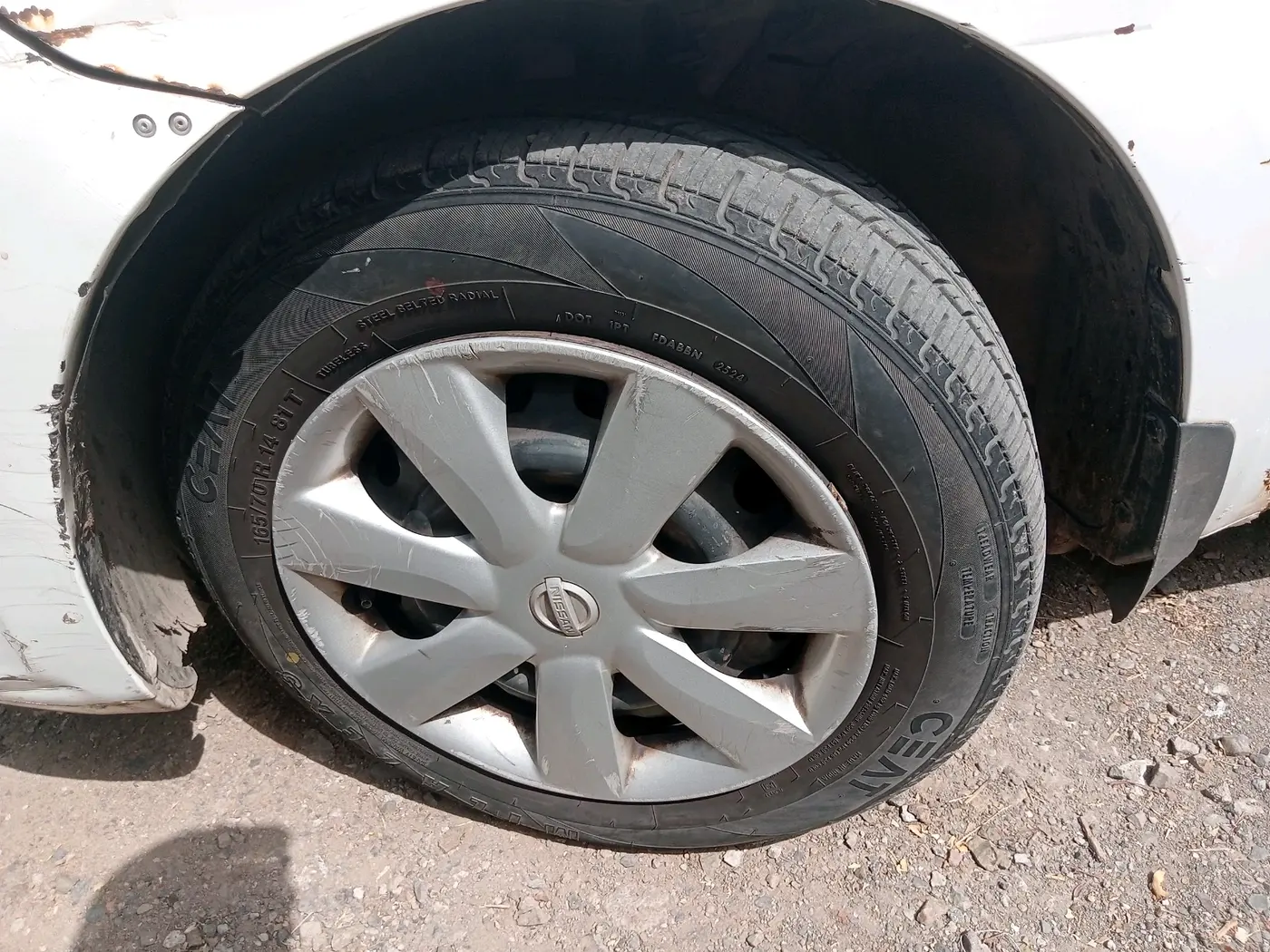 2014 Nissan Micra Active XV, CNG, Manual, 99,481 km, tyre