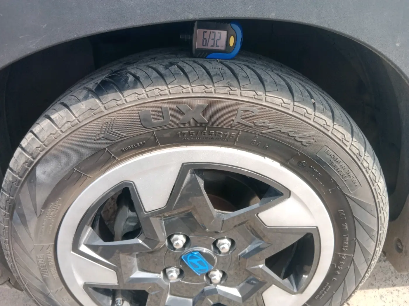 2024 Hyundai EXTER SX 1.2 MT, Petrol, Manual, 13,919 km, tyre