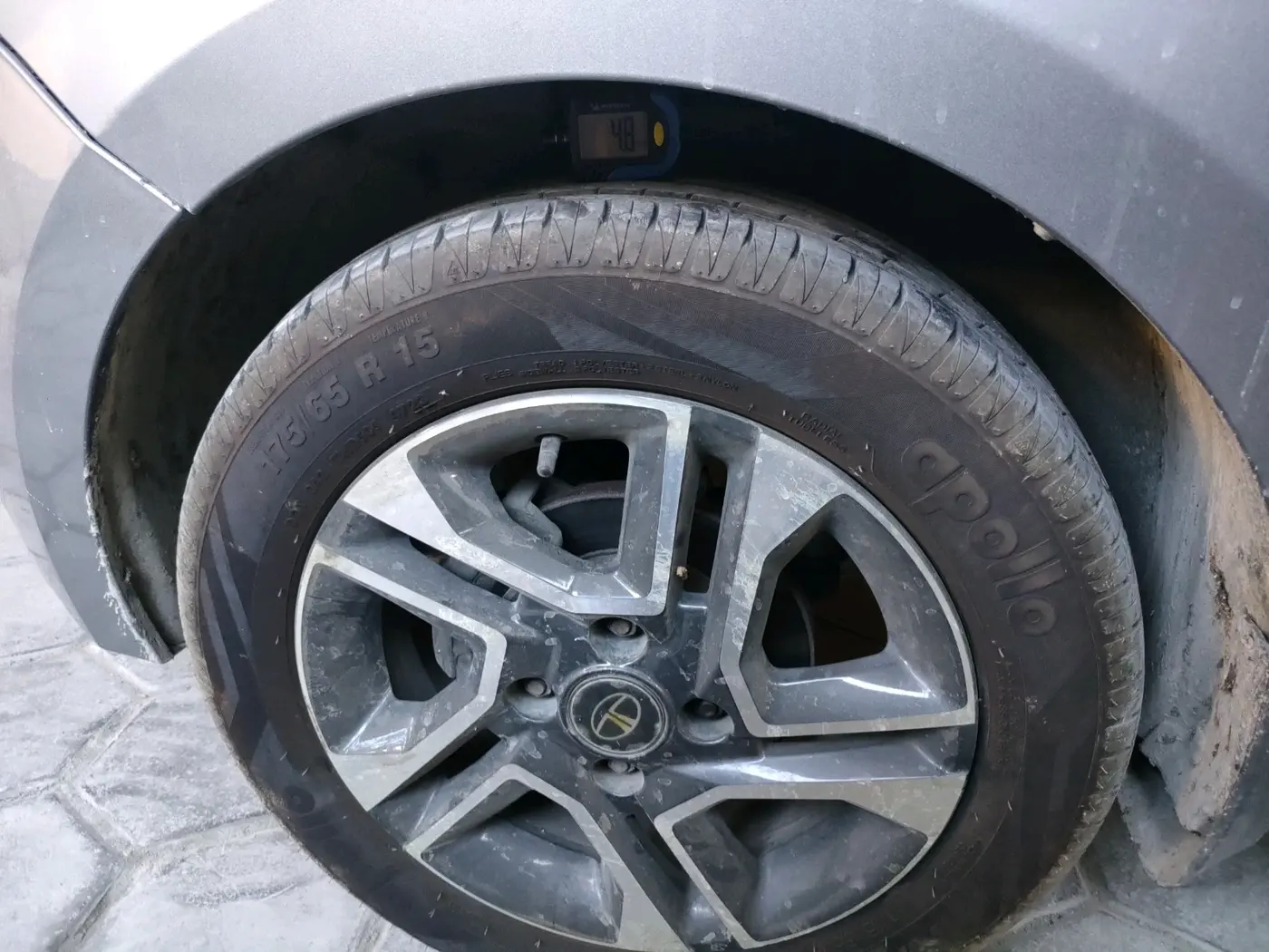 2019 Tata Tiago XZ PLUS PETROL, Petrol, Manual, 31,376 km, tyre