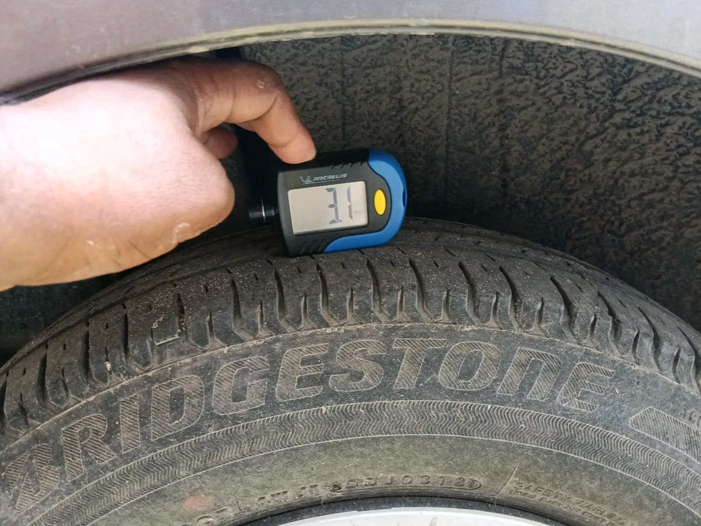 2018 Maruti Dzire VXI, Petrol, Manual, 22,204 km, tyre