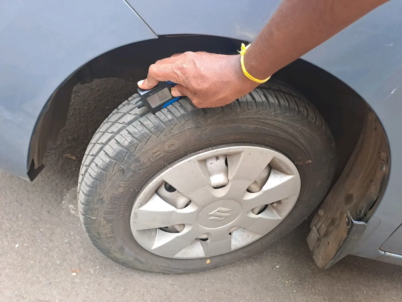 2018 Maruti Wagon R 1.0 LXI CNG, CNG, Manual, 81,194 km, tyre