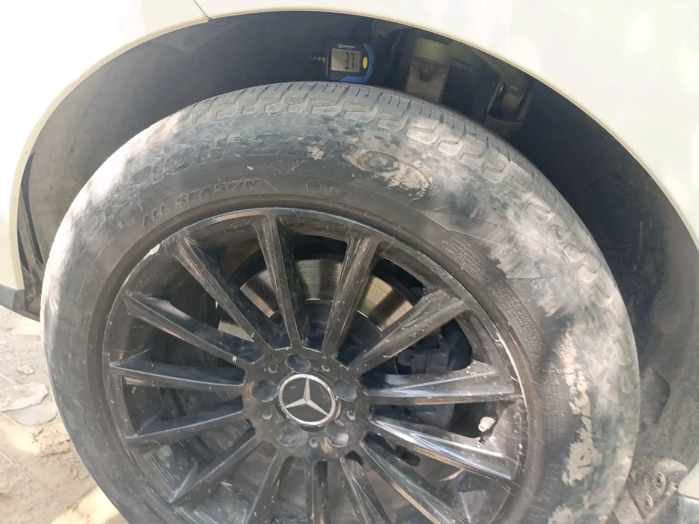 2013 Mercedes Benz Ml Class 350 CDI, Diesel, Automatic, 1,09,818 km, tyre