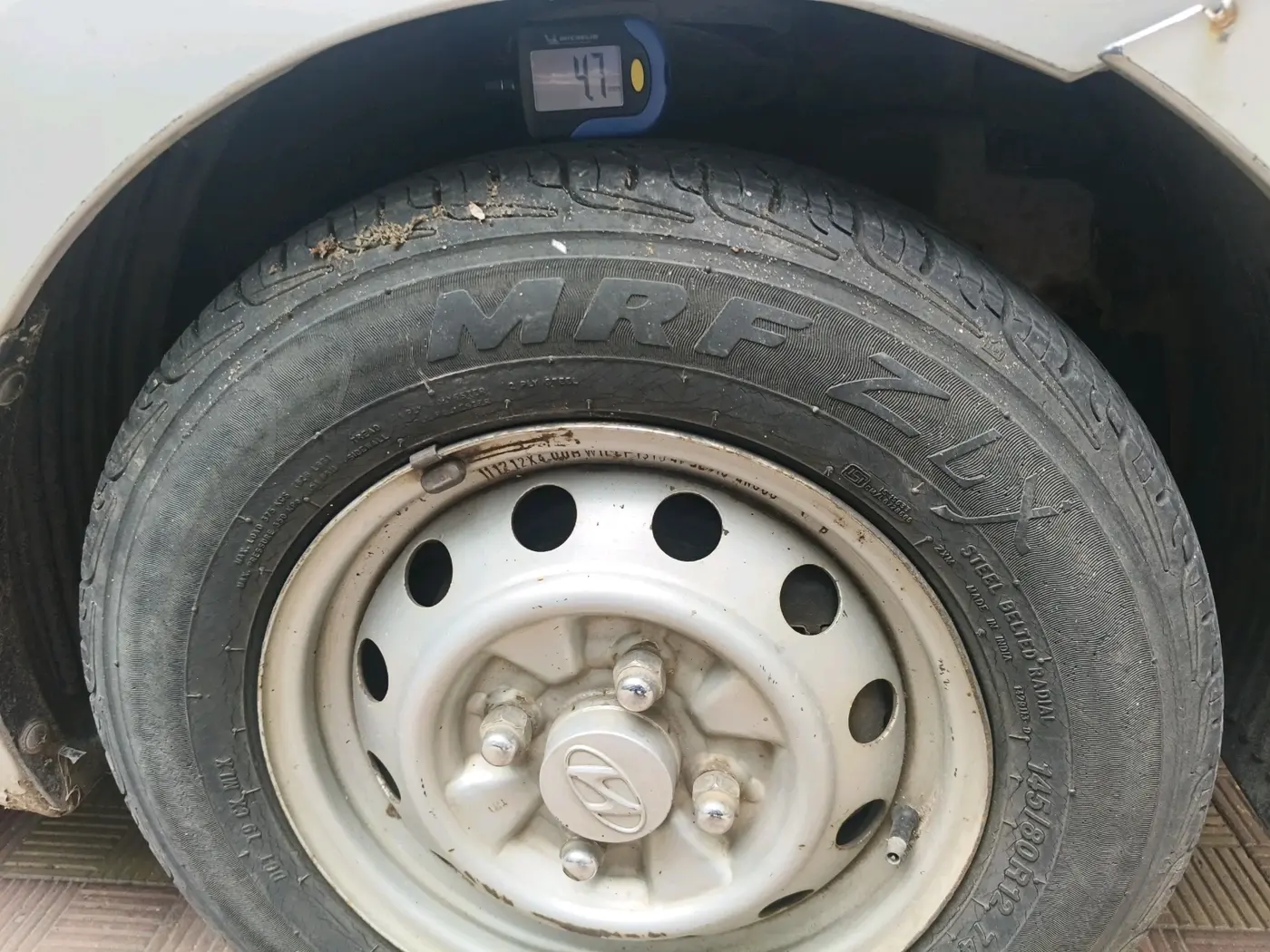 2012 Hyundai Eon D-LITE+, Petrol, Manual, 45,154 km, tyre