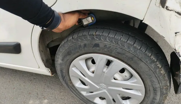 2017 Maruti Wagon R 1.0 LXI, CNG, Manual, 1,13,710 km, tyre