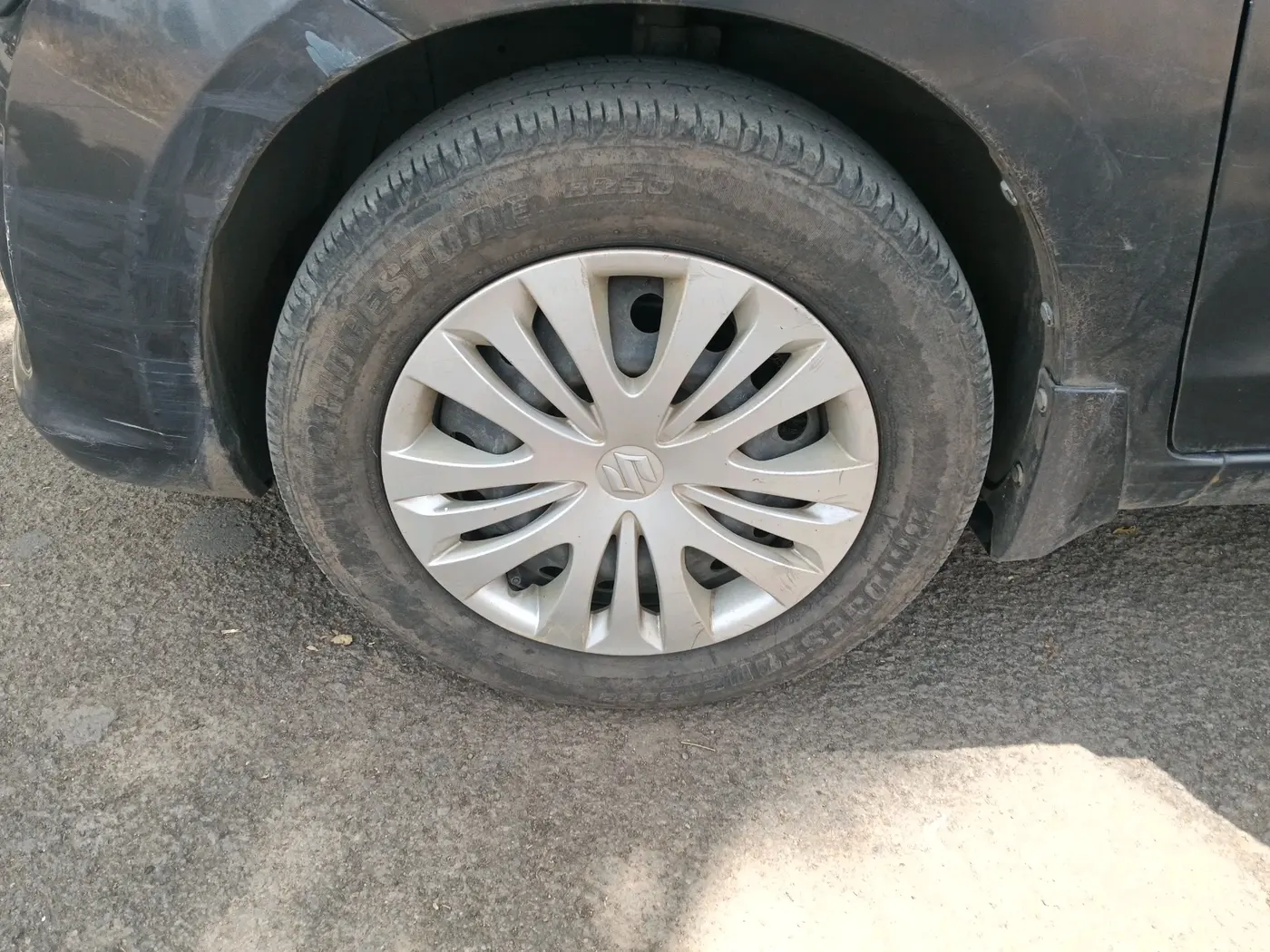 2015 Maruti Ertiga VXI CNG, CNG, Manual, 65,272 km, tyre