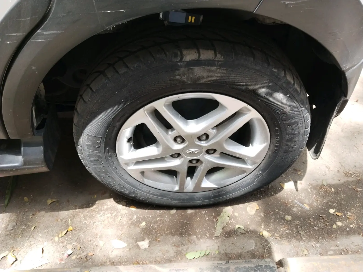 2016 Mahindra NUVOSPORT N8 AMT, Diesel, Automatic, 62,570 km, tyre