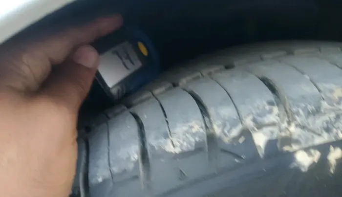 2019 Maruti Ciaz ALPHA  AT 1.5 SHVS PETROL, Petrol, Automatic, 58,630 km, tyre