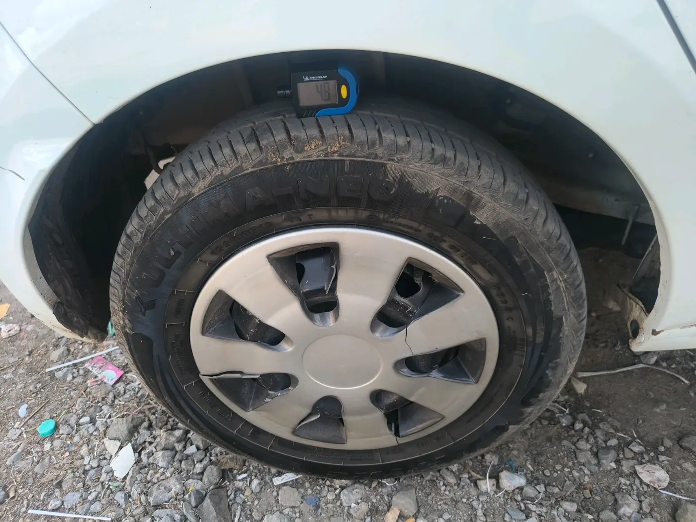 2024 Tata Tiago XE PETROL, Petrol, Manual, 33,573 km, tyre