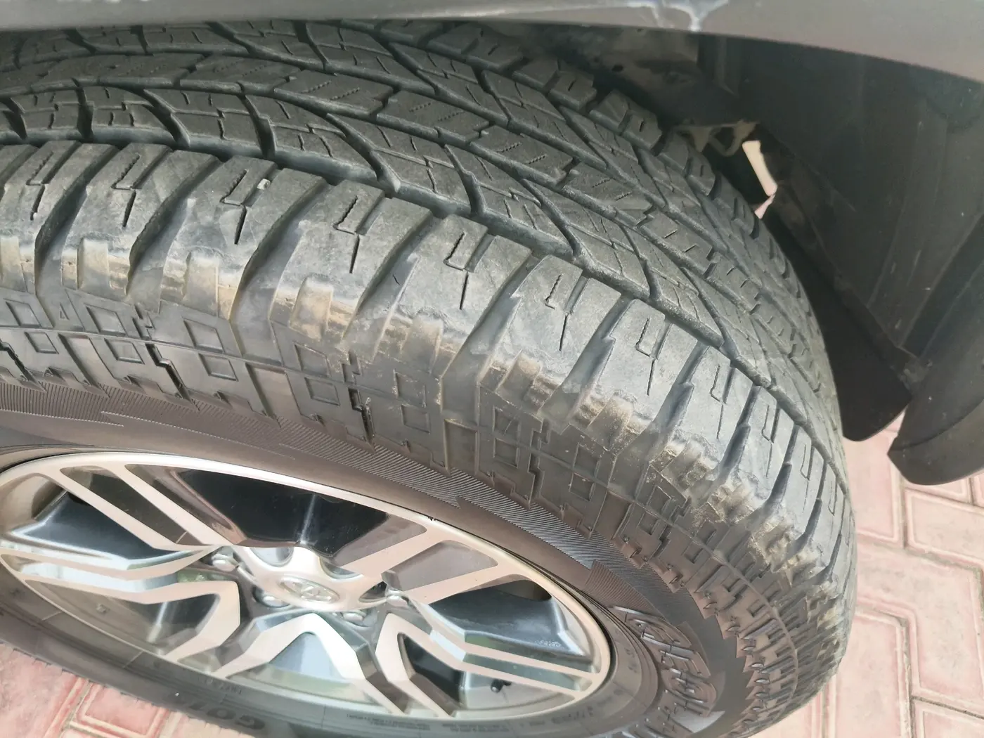 2018 Toyota Fortuner 2.8 4X2 MT, Diesel, Manual, 1,62,558 km, tyre