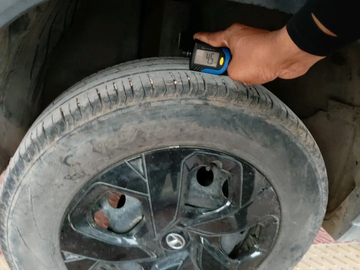2022 Tata PUNCH ADVENTURE MT, Petrol, Manual, 47,933 km, tyre