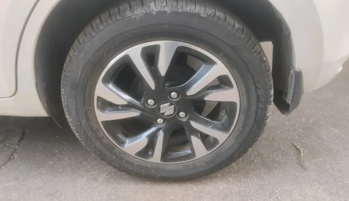 2024 Maruti Swift ZXi Plus AMT, Petrol, Automatic, 11,089 km, tyre