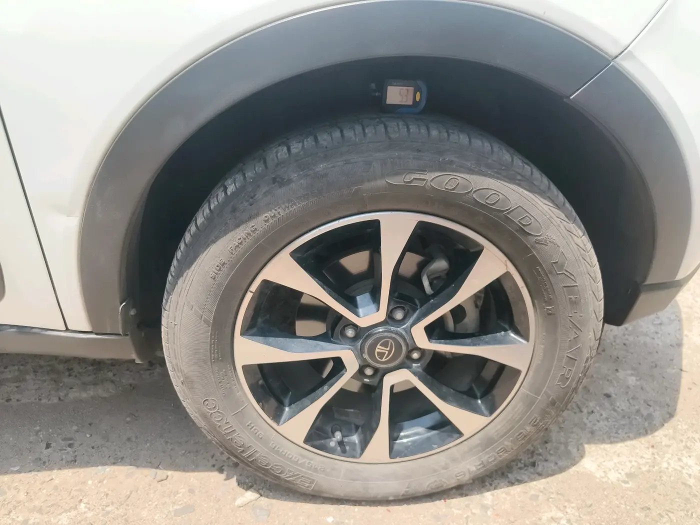 2021 Tata NEXON XZ PLUS PETROL, Petrol, Manual, 67,752 km, tyre