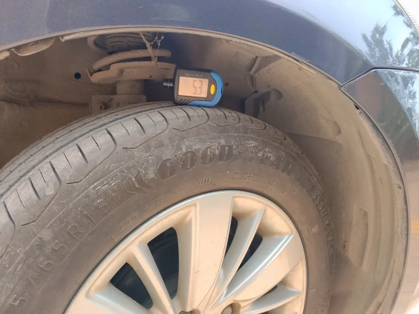 2016 Maruti Swift ZXI, Petrol, Manual, 44,631 km, tyre