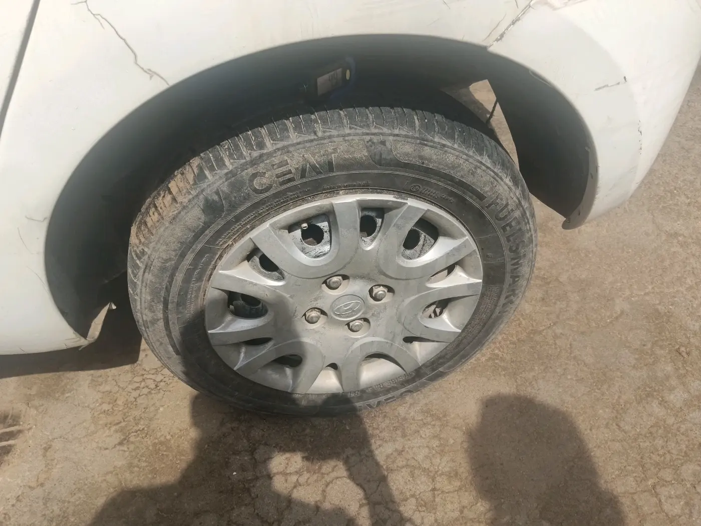 2011 Hyundai i20 MAGNA 1.2, Petrol, Manual, 1,00,000 km, tyre