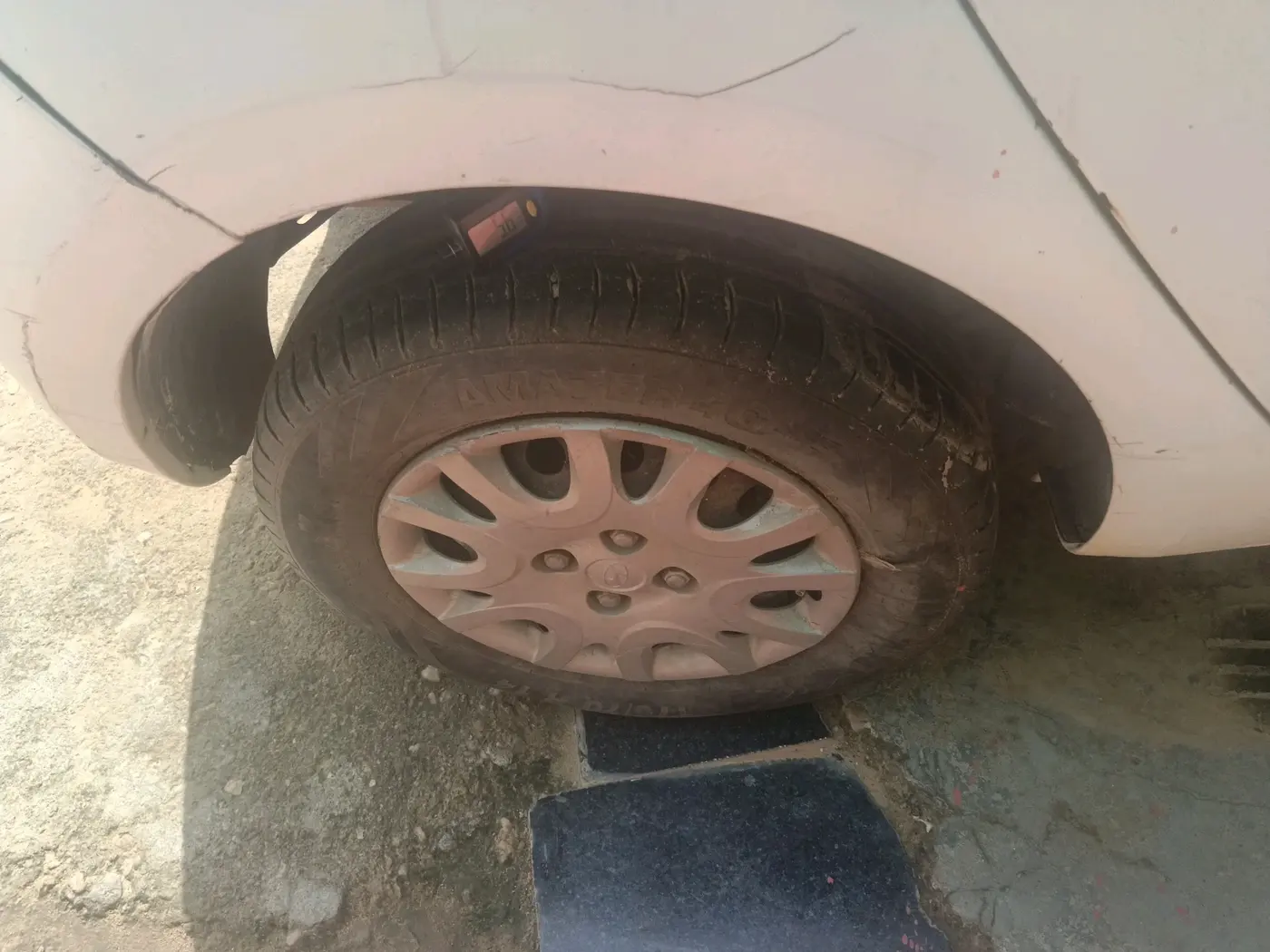 2011 Hyundai i20 MAGNA 1.2, Petrol, Manual, 1,00,000 km, tyre