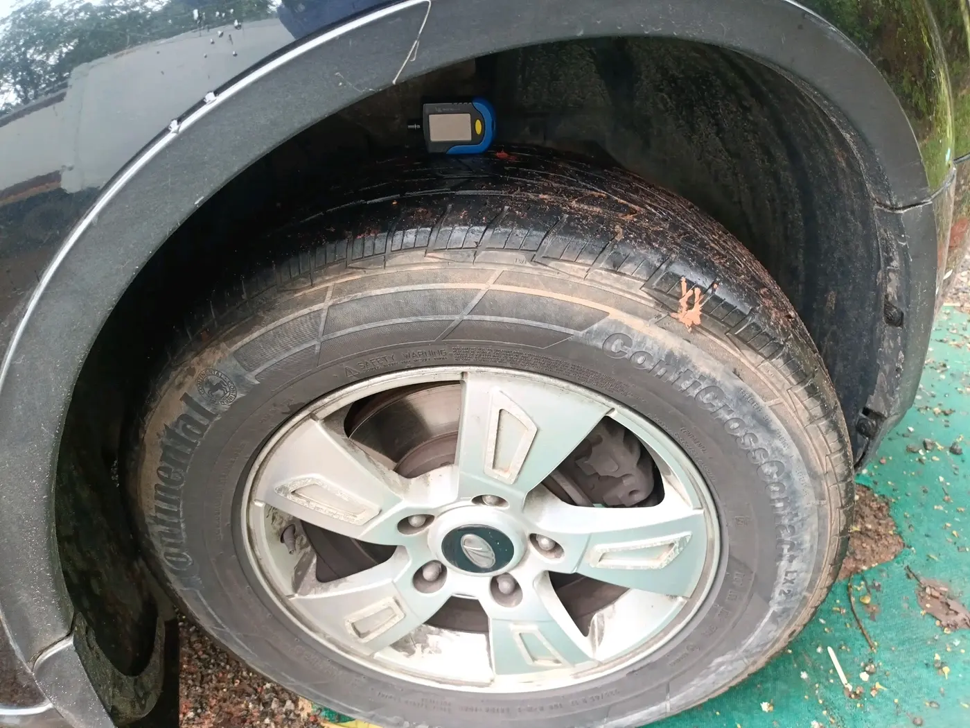 2014 Mahindra XUV500 W8, Diesel, Manual, 81,116 km, tyre