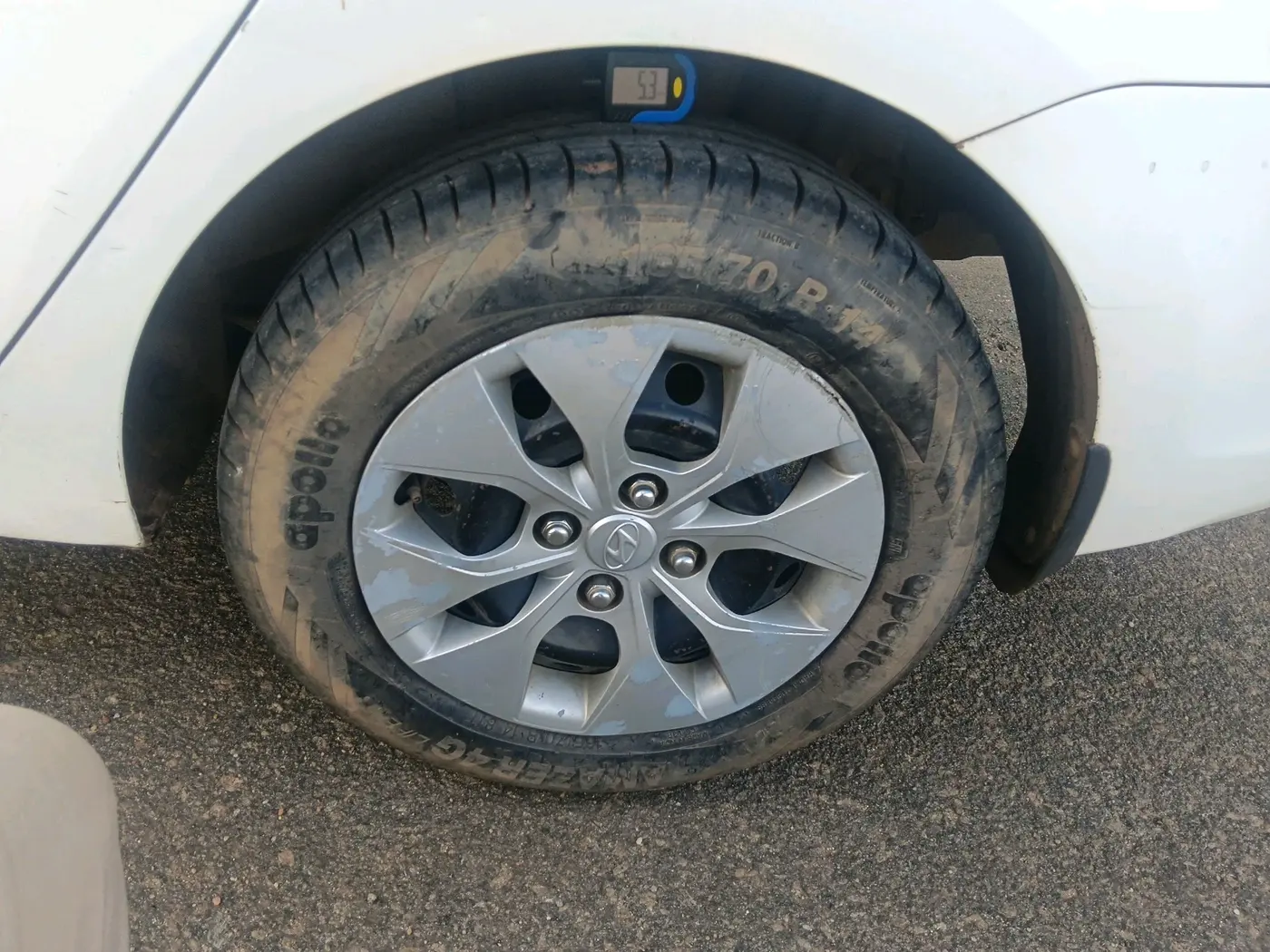 2016 Hyundai Xcent S 1.1 CRDI, Diesel, Manual, 1,04,908 km, tyre
