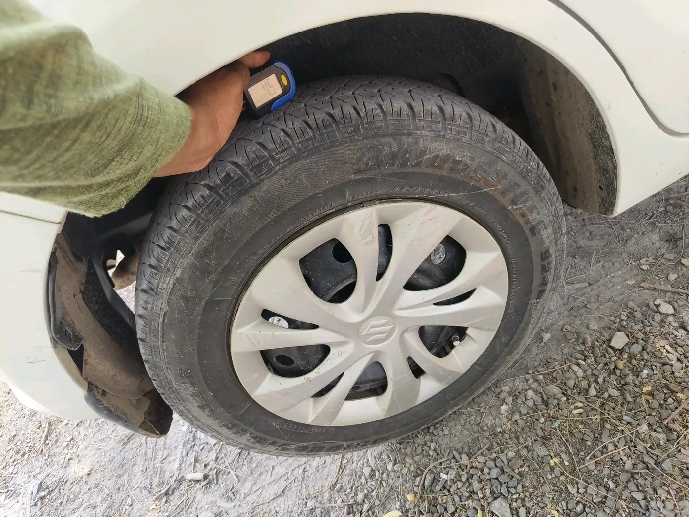 2019 Maruti Swift VXI, Petrol, Manual, 1,18,464 km, tyre