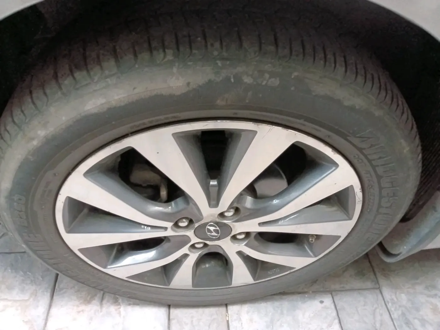 2015 Hyundai Verna FLUIDIC 4S 1.6 VTVT S(O), Petrol, Manual, 78,072 km, tyre