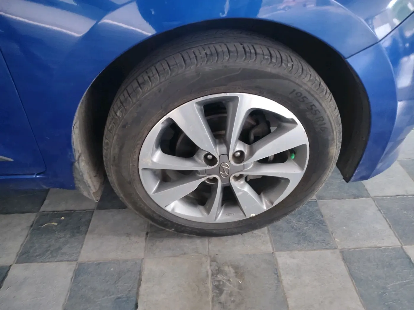 2014 Hyundai i20 ASTA 1.2, Petrol, Manual, 57,773 km, tyre
