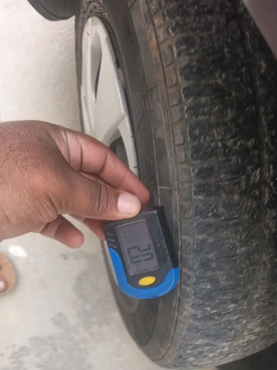 2013 Maruti Ritz VXI, Petrol, Manual, 46,018 km, tyre
