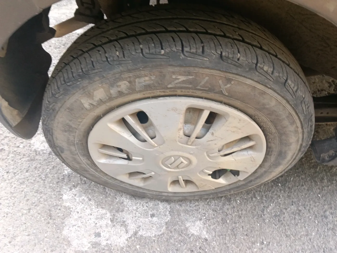 2011 Maruti Wagon R 1.0 LXI, Petrol, Manual, 55,515 km, tyre