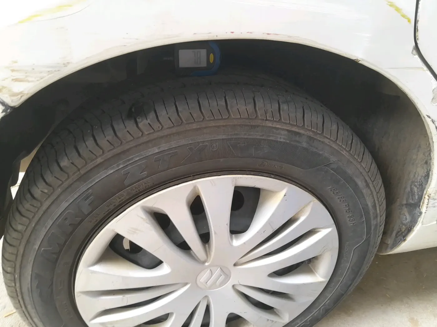 2015 Maruti Ertiga VDI, Diesel, Manual, 2,26,833 km, tyre