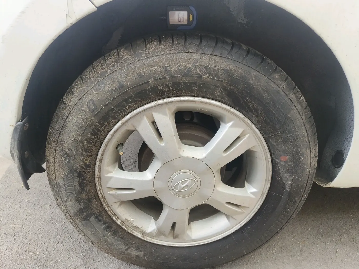 2011 Hyundai i20 SPORTZ 1.2, Petrol, Manual, 1,08,696 km, tyre