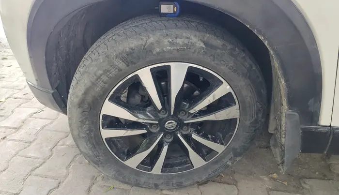 2019 Nissan Kicks XL DIESEL, Diesel, Manual, 1,35,721 km, tyre