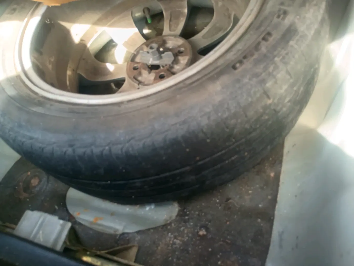 2011 Hyundai Verna FLUIDIC 1.6 CRDI SX OPT, Diesel, Manual, 2,19,606 km, tyre