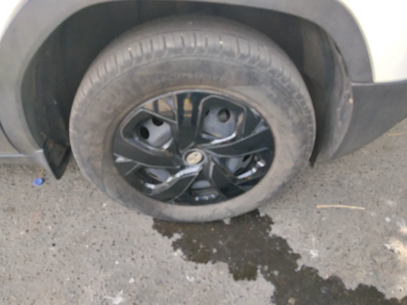 2022 Tata PUNCH ADVENTURE MT, Petrol, Manual, 16,646 km, tyre