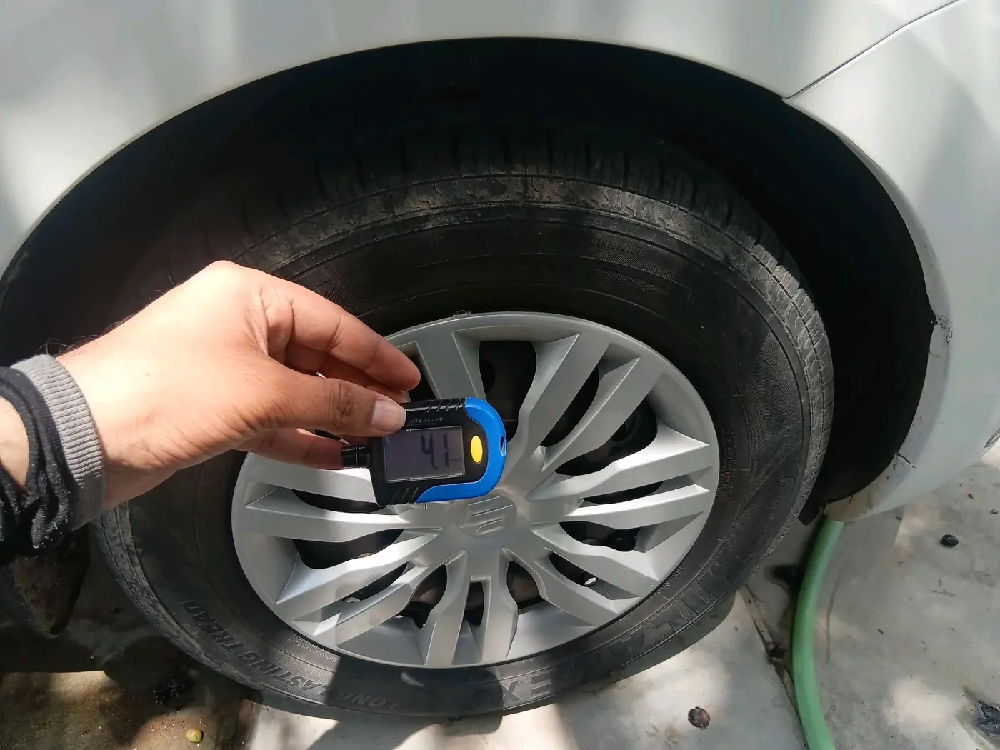 2018 Maruti Dzire VXI AMT, Petrol, Automatic, 92,278 km, tyre