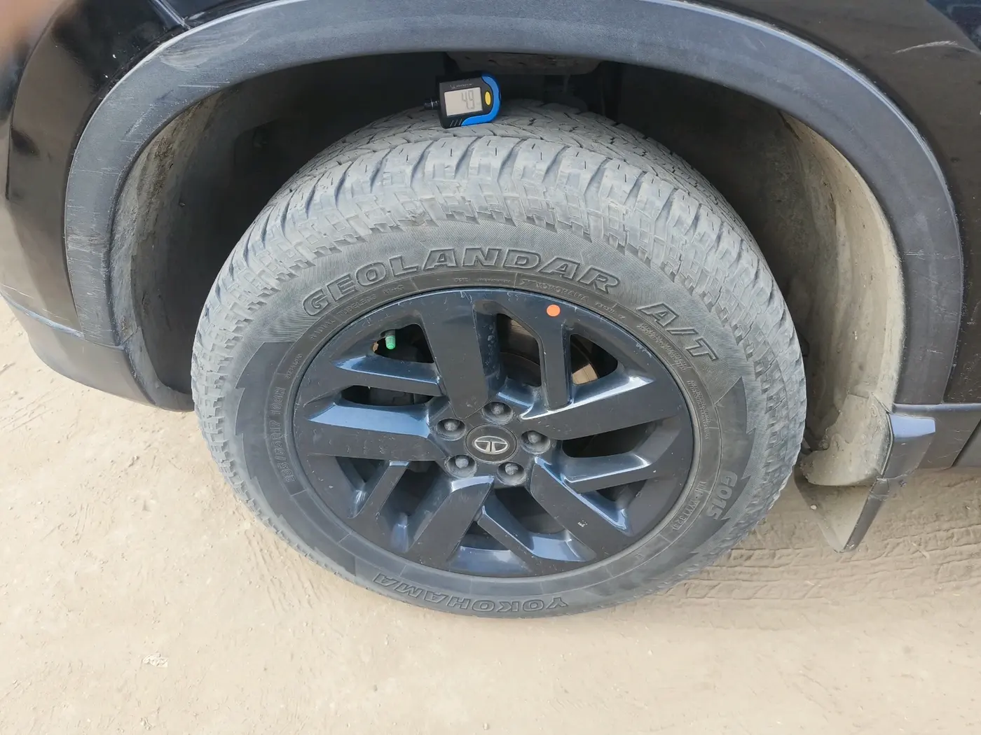 2022 Tata Harrier XTA 2.0L KRYOTEC PLUS, Diesel, Automatic, 65,403 km, tyre