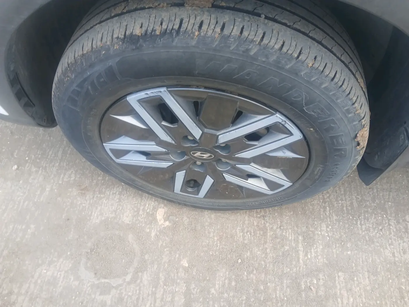 2022 Hyundai VENUE SX 1.0 TURBO IMT, Petrol, Manual, 38,014 km, tyre