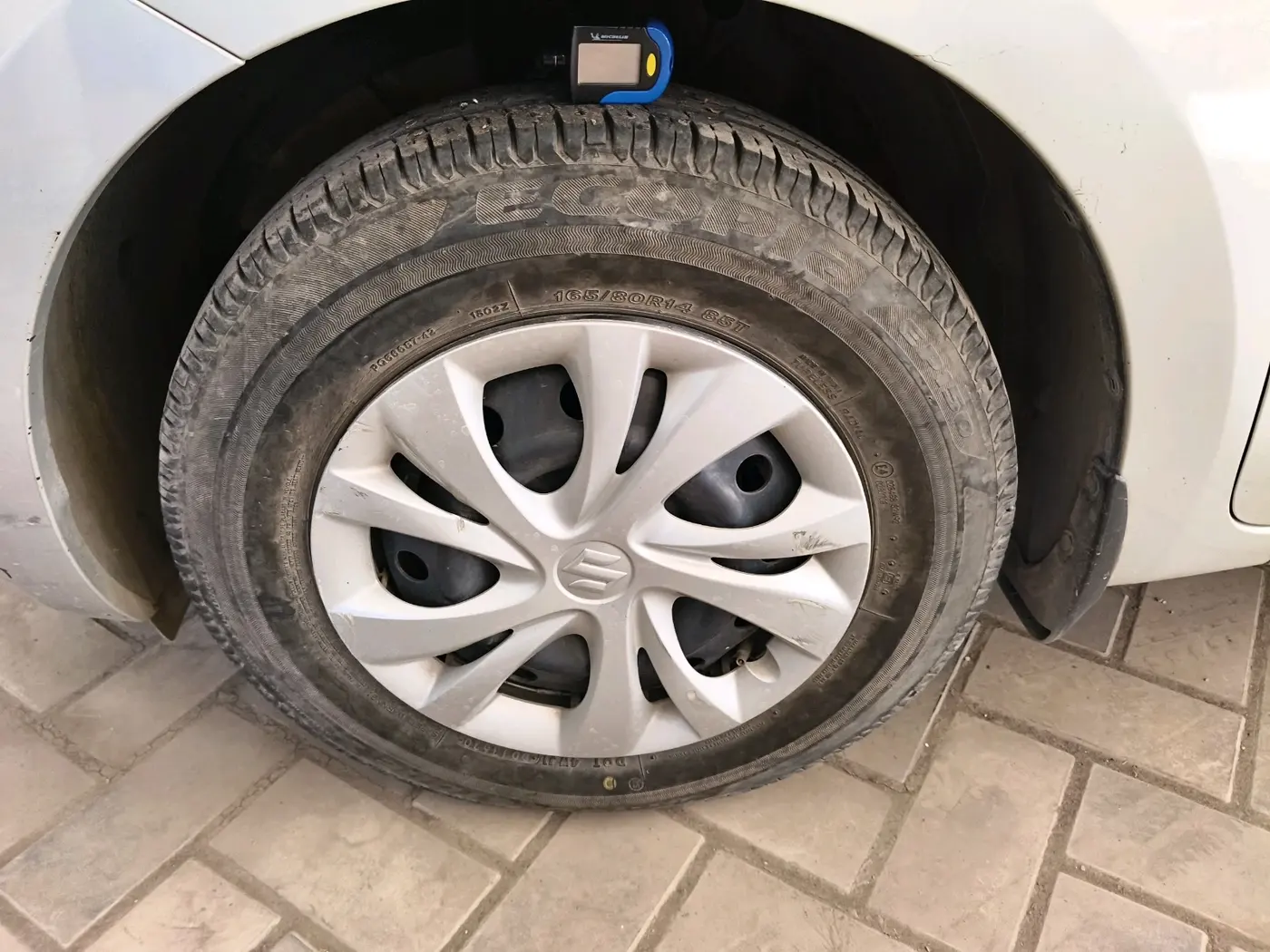 2020 Maruti Swift VXI, Petrol, Manual, 37,927 km, tyre