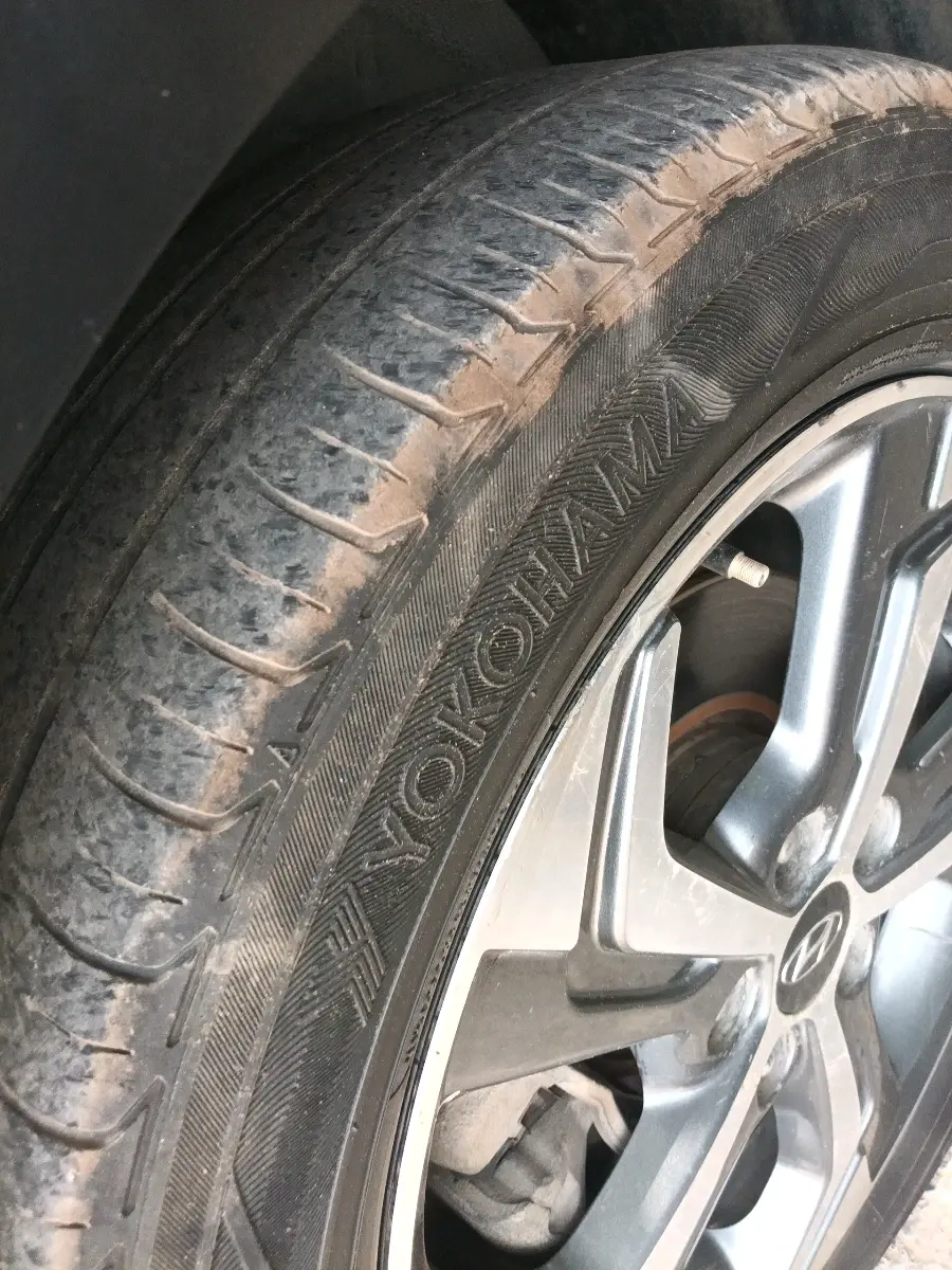 2018 Hyundai Creta SX (O) 1.6 DIESEL, Diesel, Manual, 1,88,350 km, tyre