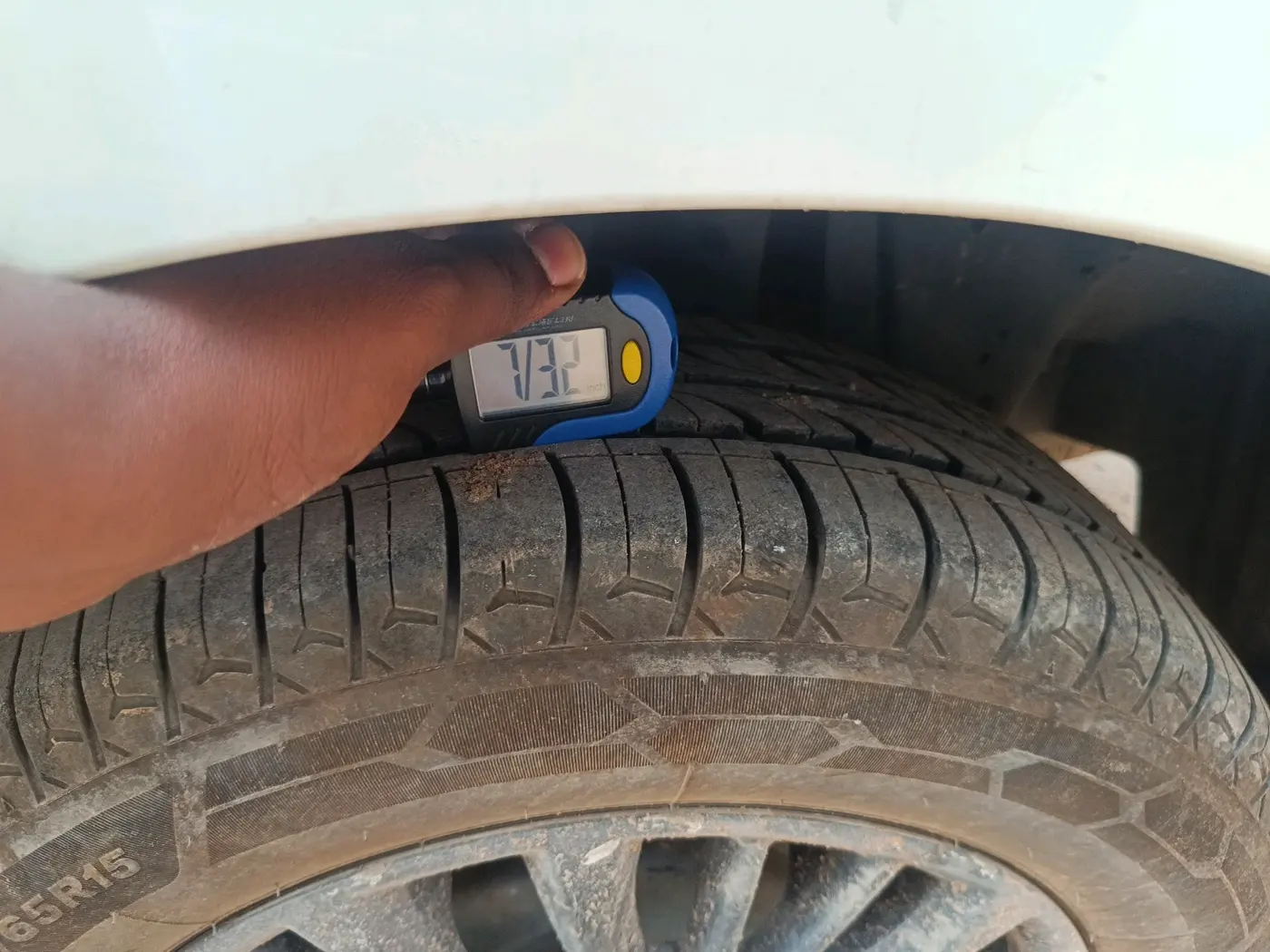 2022 Maruti Ertiga VXI SHVS, Petrol, Manual, 69,961 km, tyre